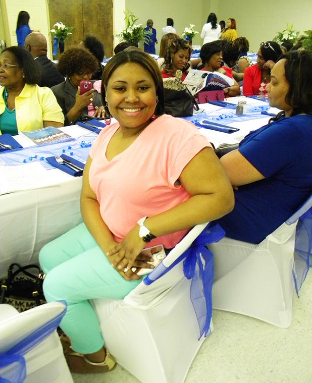 Mu Zeta Zetas have a heart for Education Shemeka Sain, Daughter of Maxine and Lewis Sain, is a 2015 Mu Zeta Zeta scholarship recipient. She is graduating this year from Middleton High School and will attend University of Tennessee at Martin. Her cousin Tasha introduced her to the group she plans to join next year.
