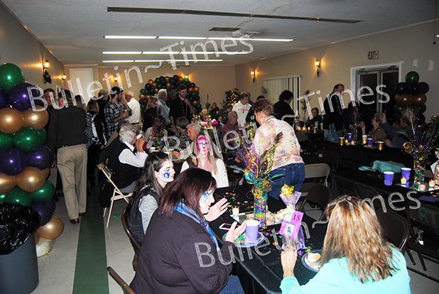 Hardeman Adoptable Animals holds Pawdi Gras dinner The second annual “Fall for the Dogs Dinner and Silent Auction” was a big success