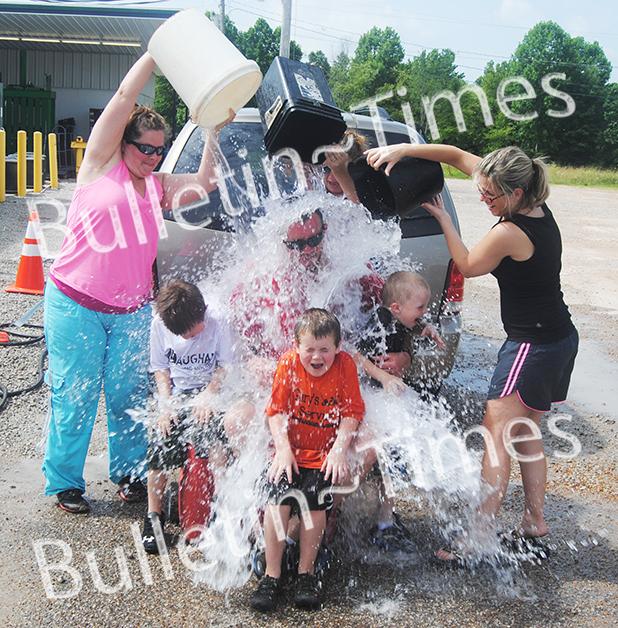 Middleton Babe Ruth League makes history Members of the Middleton Babe Ruth 4-6 year old All Stars and their coach cool off during a car wash fundraiser for their upcoming trip to the West Tennessee State Tournament. Front row: Knox Smith. Second row, Kenny Younker, Jonathan Luttrell (head coach), Toby Hammons. Third row (parents) Lissa Younker, Jami Smith, Carlee Johnson.