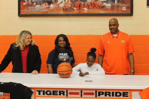 Middleton Lady Tiger Averyale Joy signed to play with Northwest Mississippi Community College Article Image Alt Text