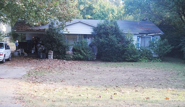 County cleans Dixie Hills hoarder’s yard The yard at 95 Dixie Hills Road looks better after county workers were finally able to come and clean it up on Monday, October 5.