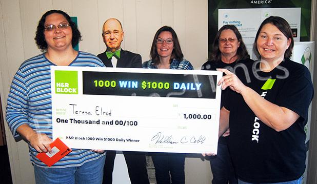 Pictured ( l-r) Teresa Elrod, Lori McAlpin, Cindy Flake, Marsha Garrison Winner of H&R Block’s 1,000 win $1,000 sweepstakes