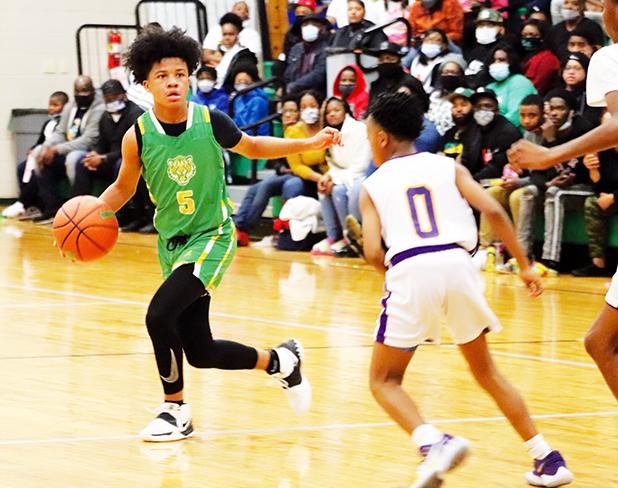 T.J. Smith led Bolivar with 30 points, including four of Bolivar’s five three pointers. No other Bolivar player scored in double figures. Photo by Sarah Rice.