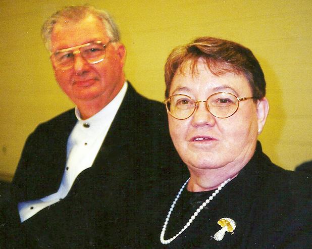 Mullins' celebrate 50th Wedding Anniversary Ray and Judy Mullins