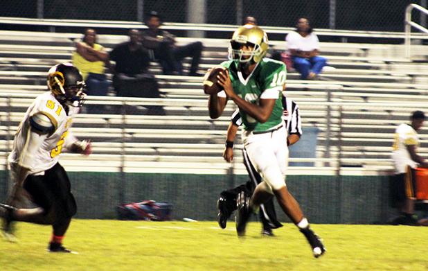 Tigers topple Sheffield Tigers quarterback Trey Lowe led Bolivar to a 41-0 victory over Sheffield Friday night