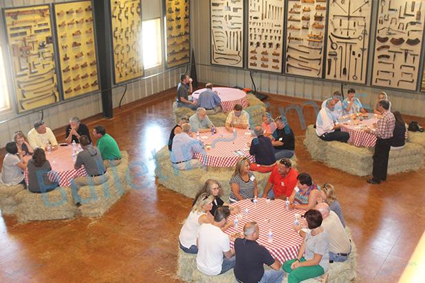 Hardeman County host West Tennessee’s top leaders Hardeman County and Lone Oaks Farm hosted 90 of West Tennessee top leaders as WestStar members held their monthly meeting at Lone Oaks.