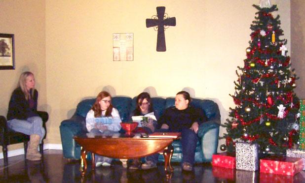 A Christmas to Remember at Ebenezer Bapitst Church Youth Group pictured (l-r): Robyn Byrd, Katie Naylor, Sara Hamburg & Shelby Hamburg. Mary was played by Misty Hamburg; Joseph- Andy Hamburg; Mama “Twas the Night” Margie Vales; Papa “Twas the Night” Jerry Vales; Angel-Nancy Cobb; Shepherds- Allen Squires and Tom Cobb; The “Voice” Wayne Doles.