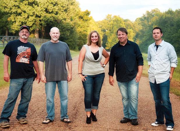 Amber McCain Band on Friday Night Article Image Alt Text