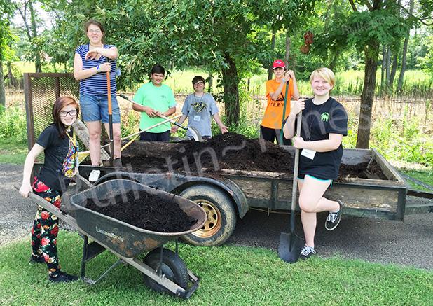 Church youth assists in garden work Youth from the Dixie Hills Baptist Church Youth Evangelism Project last week assisted Hardeman County Master Gardeners in mulching the trees at the Middleton city park. Master Gardeners have made application to have the park certified as a level one Tennessee Arboretum. Youth workers helping were Courtney Duke, Rachel Miller, Matt Meyer, Dalton Sanders, Shane Glover, Machaella Phillips and not pictured adult leader Patrick Coleman.