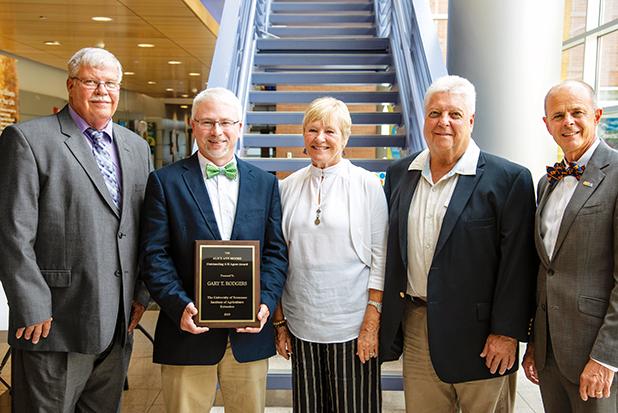 Rodgers Wins State 4H Award Article Image Alt Text