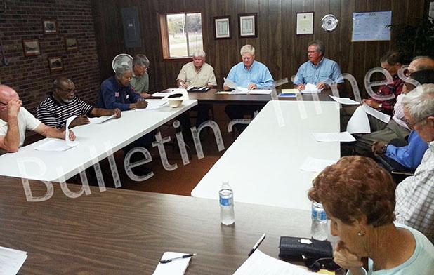 Hardeman County JECD holds quarterly meet in Saulsbury County Mayor Jimmy Sain chaired the quarterly JECD meeting recently held in Saulsbury. Seven municipal mayors and three appointed board members were in attendance. Mayor Sain will recommend new members for appointment at the next quarterly meeting. The board members agreed there was a need to appoint members from the agricultural and industrial sectors of the county.
