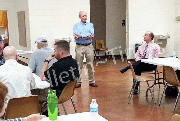City of Middleton Museum under consideration Mayor Jackie Cox presided over a Town Hall meeting at the Middleton Community Center on Tuesday, March 8. Citizens were invited to offer opinions and suggestions on establishing a museum in the Middleton Bank location. Several ideas and suggestions were offered as attendees expressed interest in moving forward with the idea.