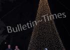 Grand Junction lights new Christmas tree Hardeman County Mayor Jimmy Sain and Grand Junction Mayor Curtis Lane light the town’s new Christmas tree.